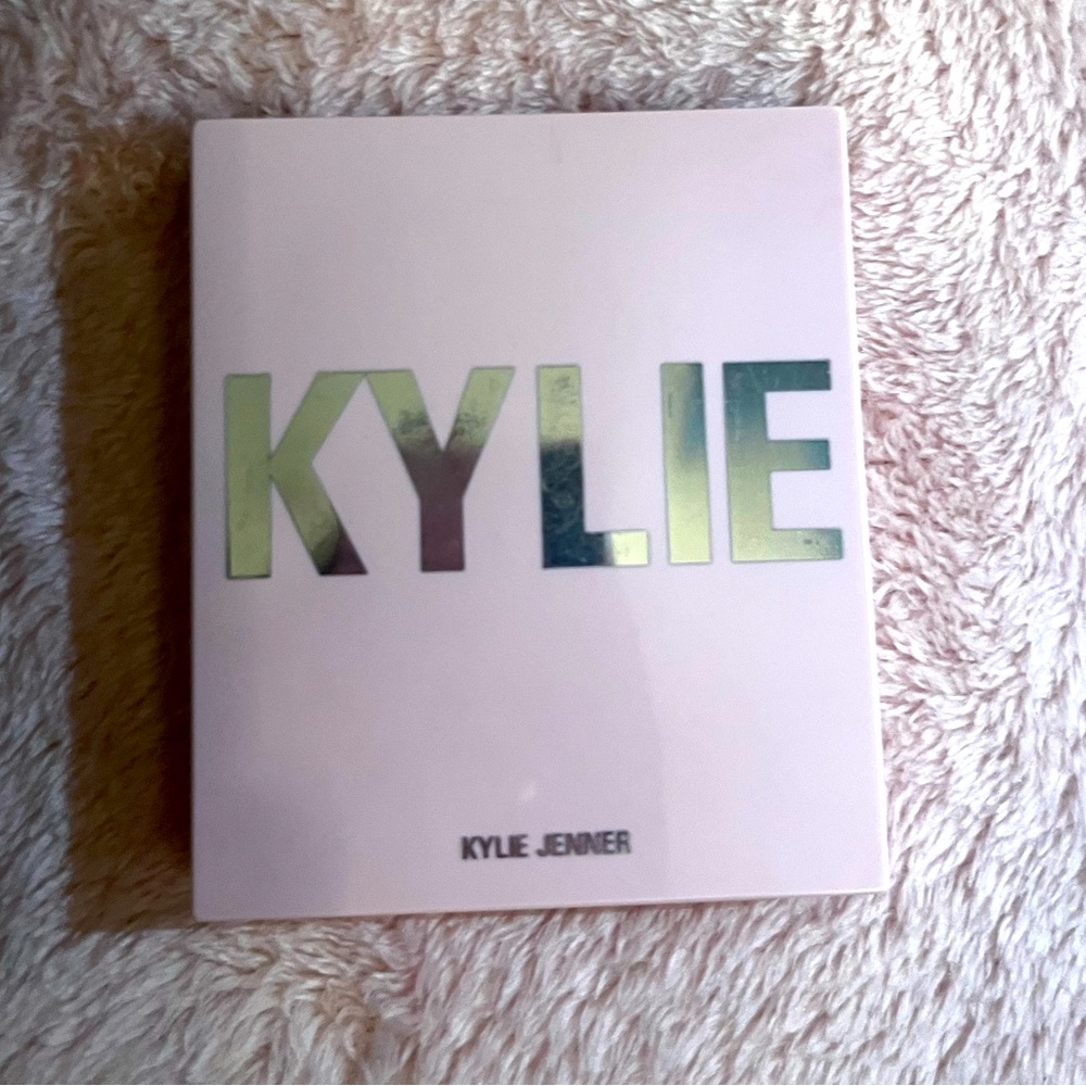 Kylie cosmetics bronzer. Never used